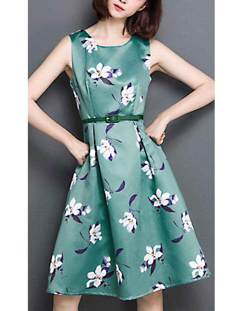 Sleeveless floral printed mid-length ...